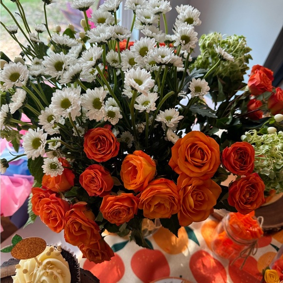 Meet your Posher, Monique - Picture 3 of 10